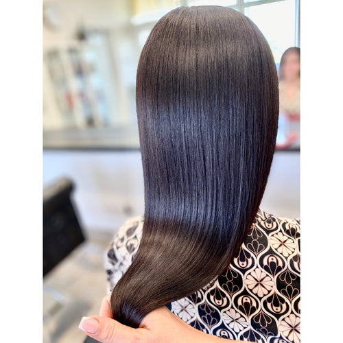 Ilgalaikis plaukų tiesinimas keratinu