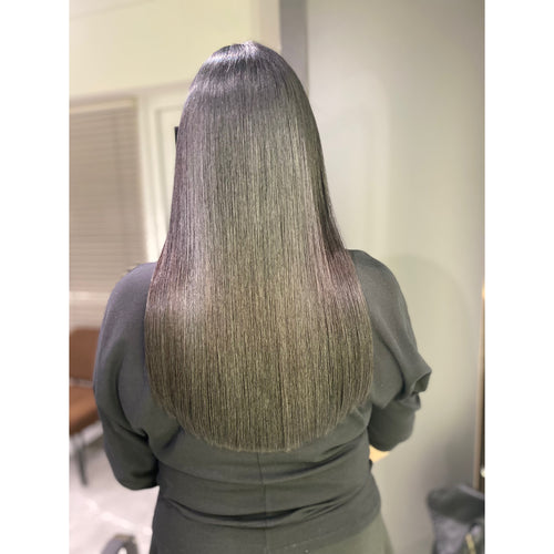 Ilgalaikis plaukų tiesinimas keratinu