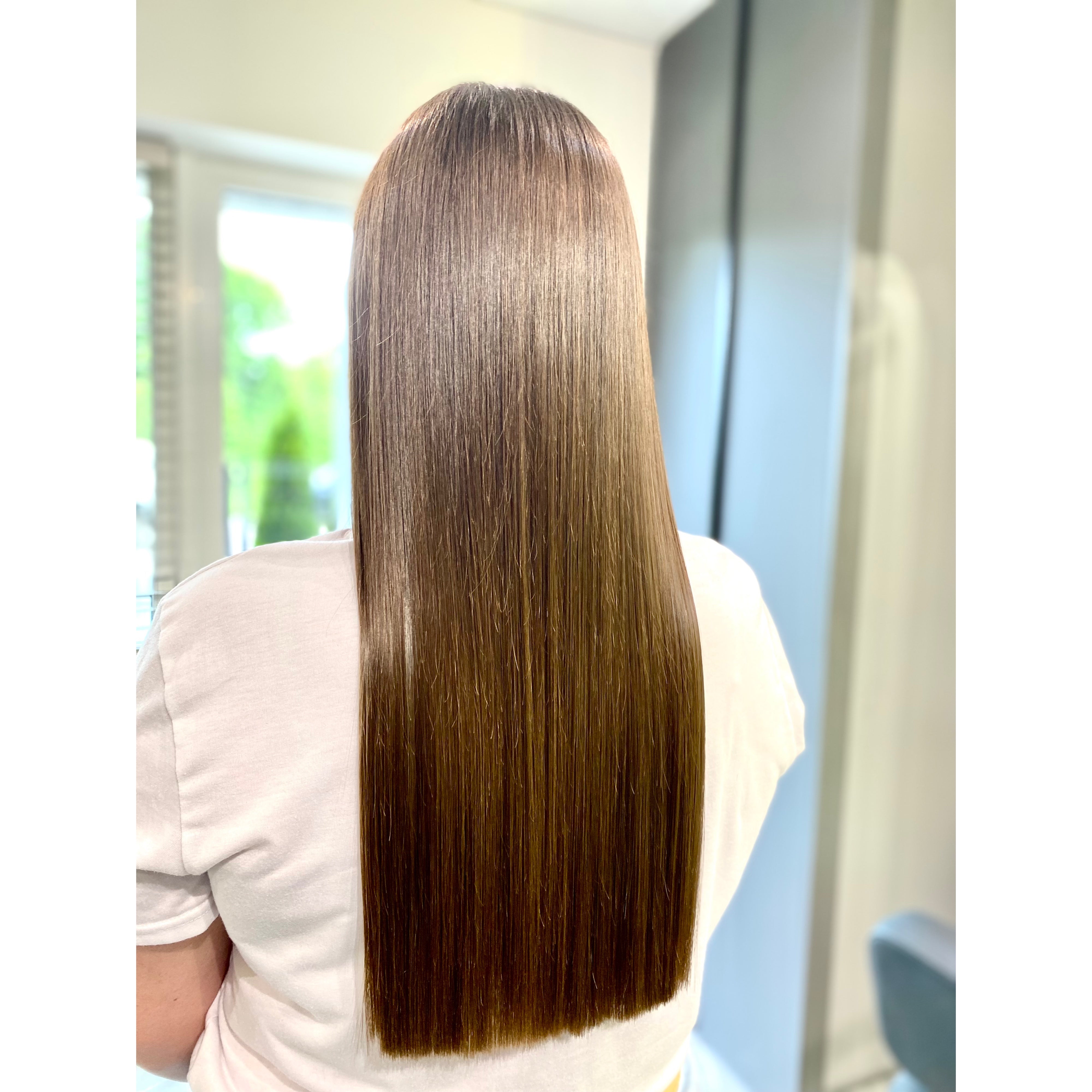 Ilgalaikis plaukų tiesinimas keratinu